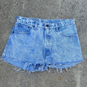 Vintage LEVIS Cutoffs Fits sizes 29-30